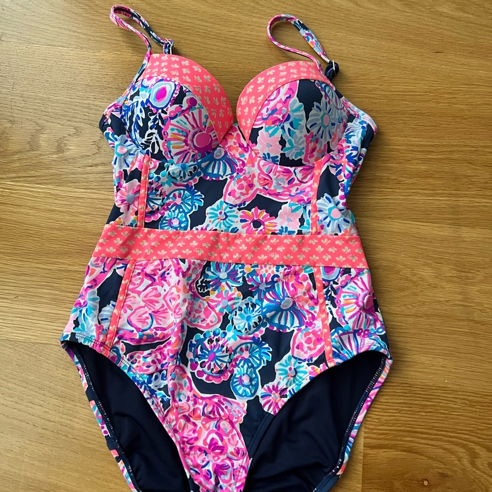 { Lilly Pulitzer } Palma One Piece High Tide Navy in Turtle Amazement. Like new
